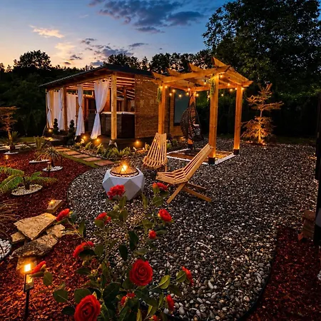 Jacuzzi Sauna Forest Romance