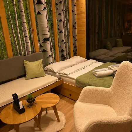 Horská chata Jacuzzi Sauna Forest Romance *